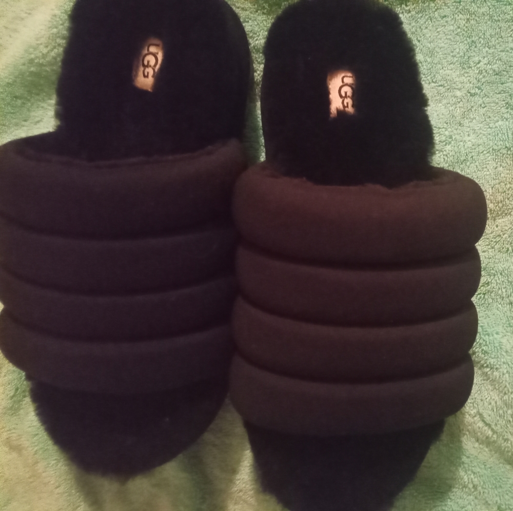 Slippers - image 1
